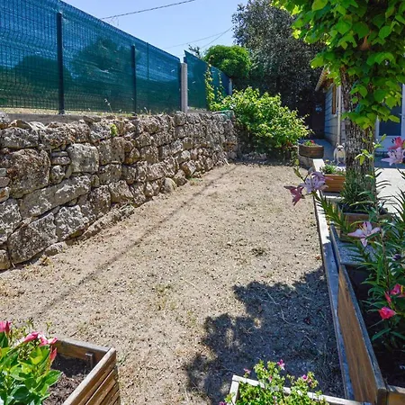 2 Bedroom Awesome In Bicchisano Dom wakacyjny *